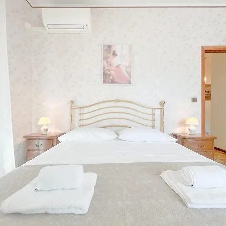 Apartament Casa A 300 Mt Dal Mare - Wifi *