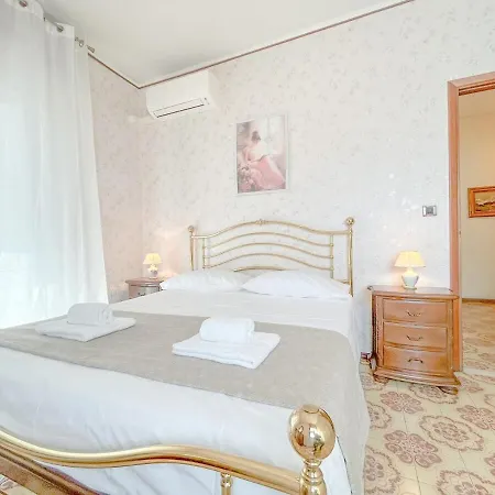 Casa A 300 Mt Dal Mare - Wifi * Borghetto Santo Spirito