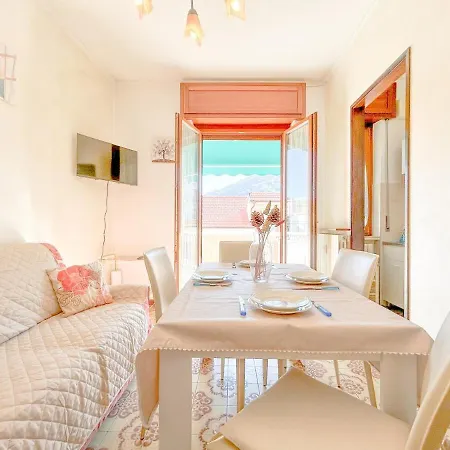 Casa A 300 Mt Dal Mare - Wifi Lägenhet