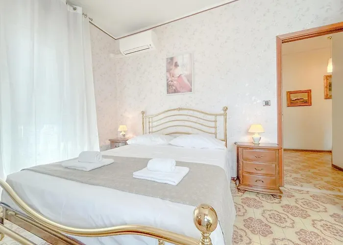 Casa A 300 Mt Dal Mare - Wifi * Borghetto Santo Spirito